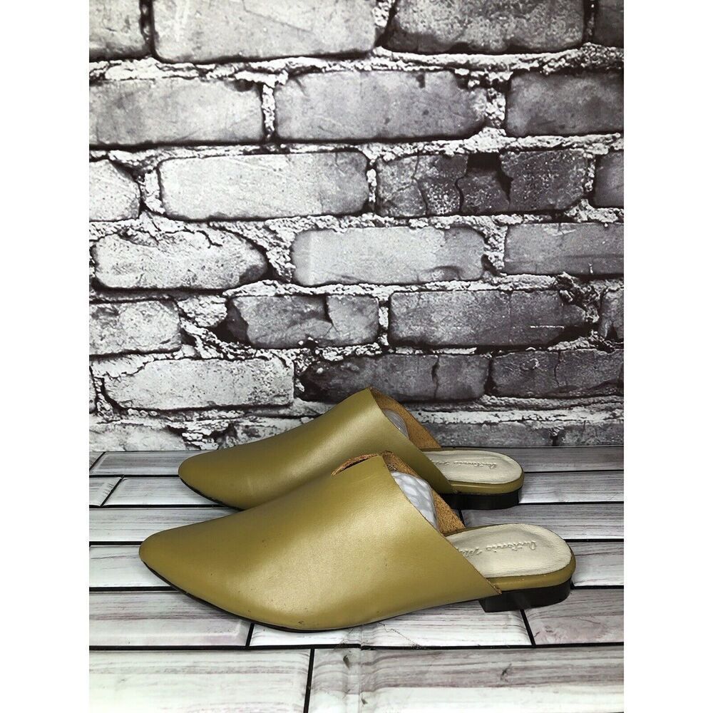 Antonio Miguel Mango Green Leather Center Cut Mules Flats Women Sz 5M US/35EU - Picture 9 of 16